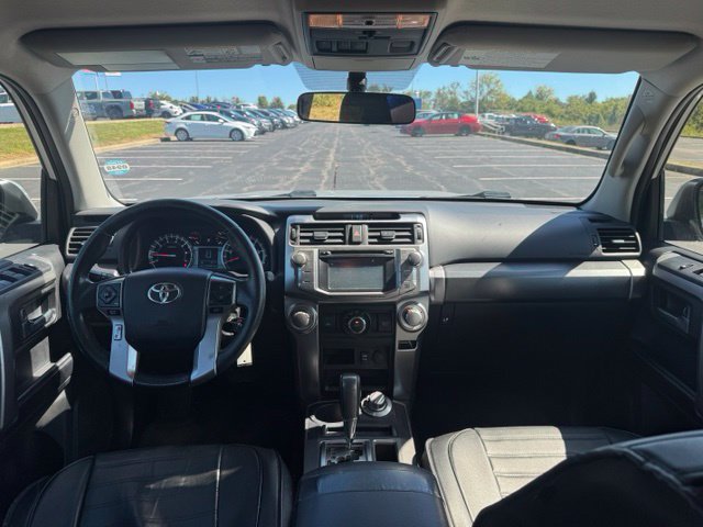 Used 2016 Toyota 4Runner SR5 AWD/4WD image 21