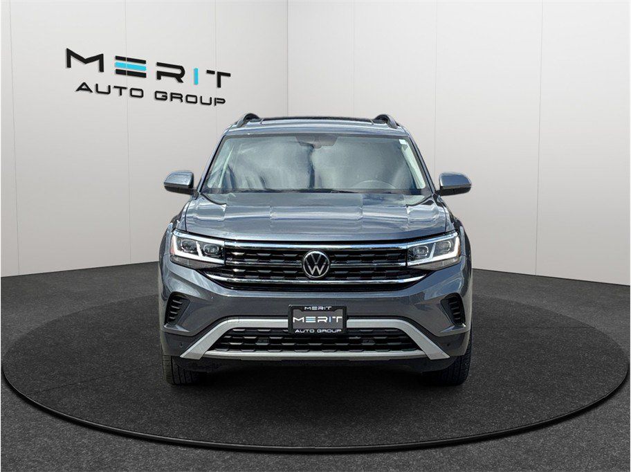 Used 2023 Volkswagen Atlas SE w/ Panoramic Sunroof Package AWD/4WD image 3