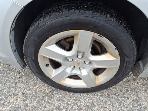 Used 2011 Chevrolet Malibu LS image 11