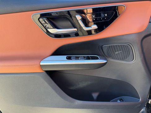 Certified 2025 Mercedes-Benz GLC 300 image 15