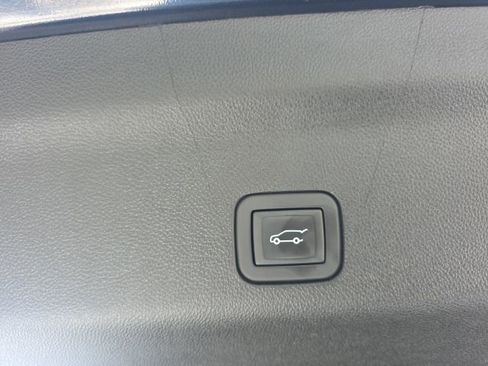 Used 2024 GMC Yukon XL Denali Ultimate image 40