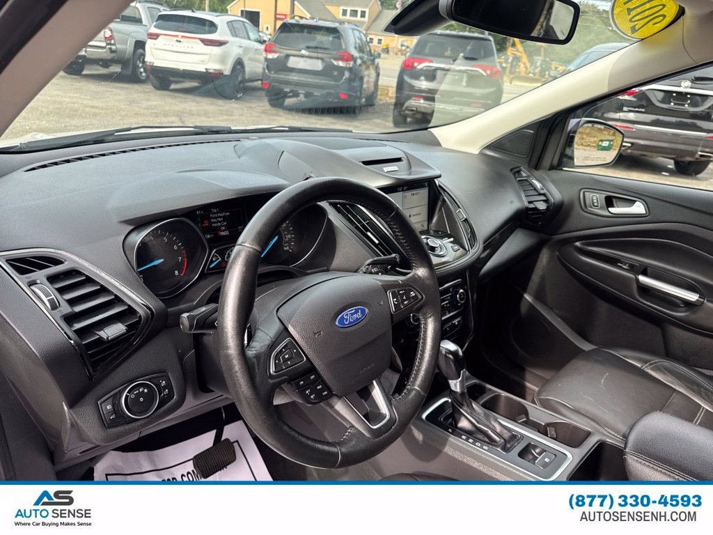 Used 2017 Ford Escape Titanium AWD/4WD image 10