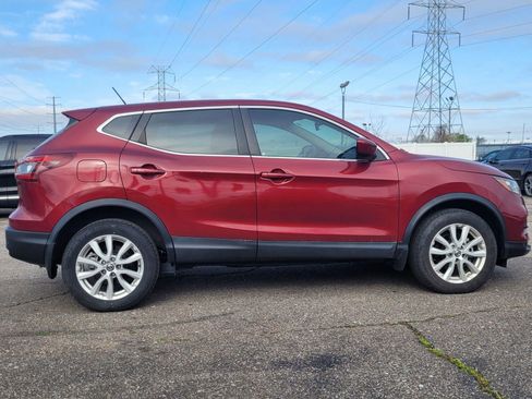 Used 2021 Nissan Rogue Sport S FWD image 5