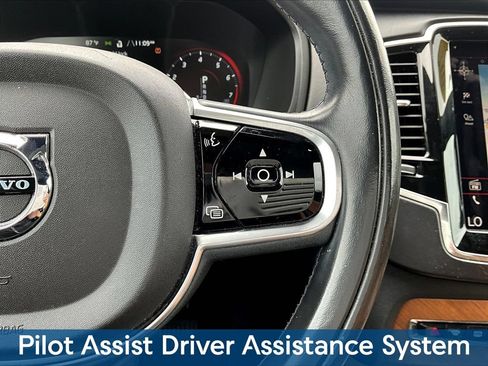 Used 2017 Volvo XC90 T6 Inscription w/ Vision Package AWD/4WD image 16