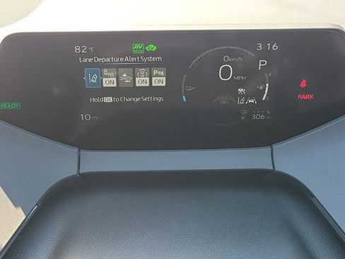New 2026 Toyota Prius Plug-In Hybrid FWD image 22