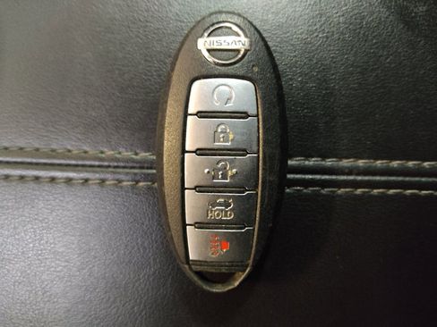 Used 2021 Nissan Sentra SV FWD image 32