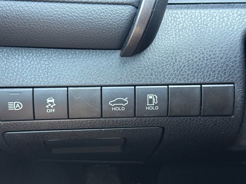 Used 2021 Toyota Camry SE FWD image 29