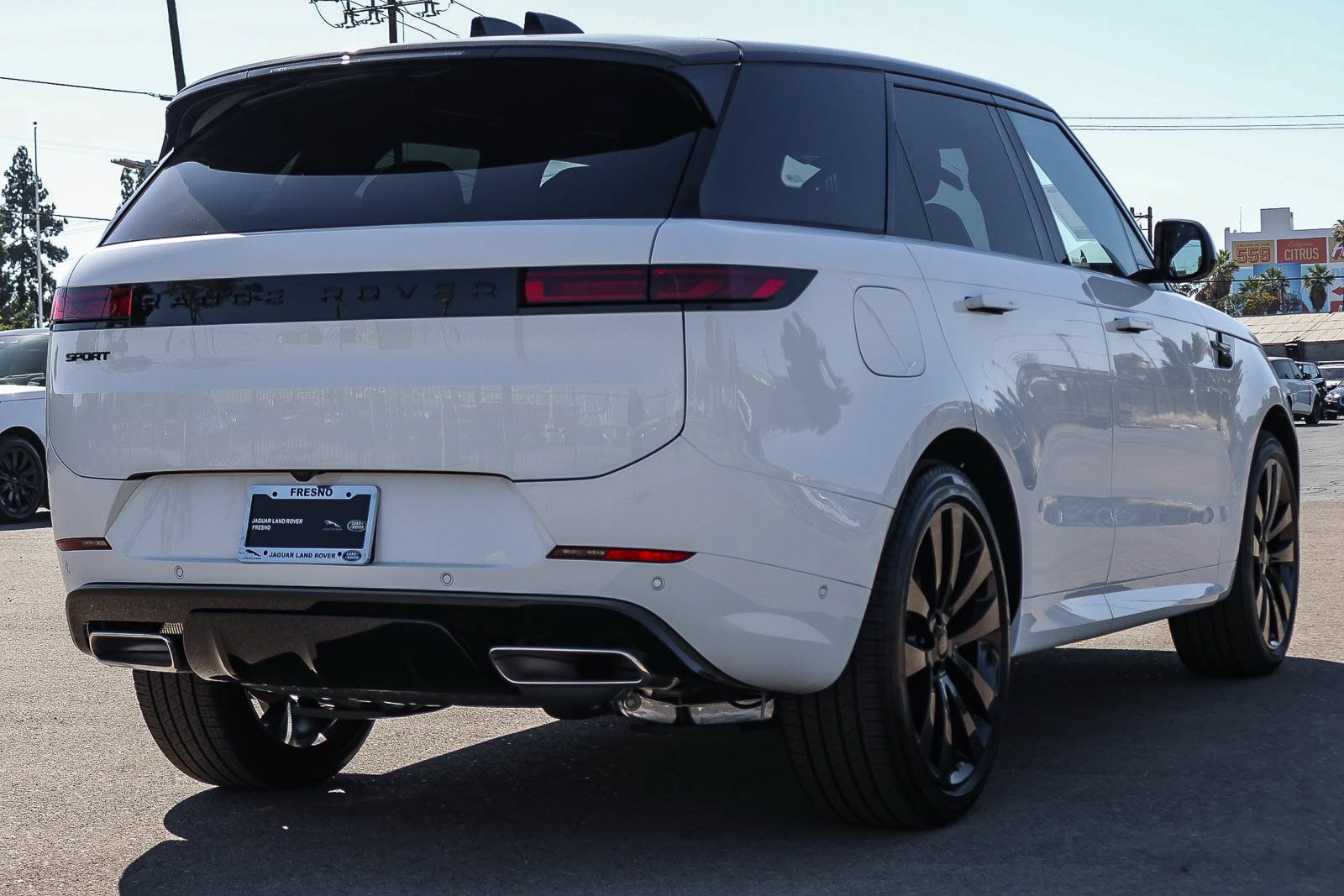 New 2026 Land Rover Range Rover Sport Dynamic SE AWD/4WD image 5