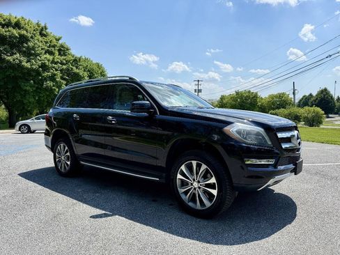Used 2013 Mercedes-Benz GL 450 4MATIC w/ Premium 1 Pkg image 3
