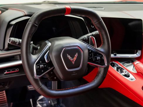 Used 2023 Chevrolet Corvette Stingray w/ Z51 Performance Package image 12