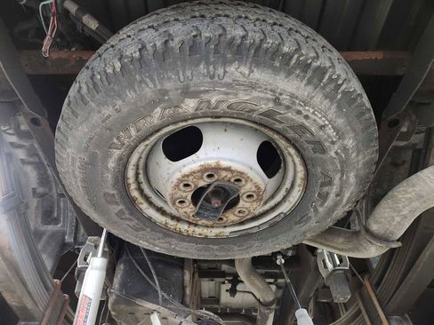 Used 2002 Chevrolet Silverado 3500 LT w/ Off-Road Skid Plate Pkg image 14