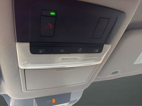 Certified 2023 Nissan Rogue SV image 18