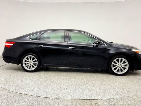 Used 2013 Toyota Avalon XLE Touring image 4