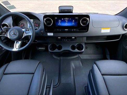 New 2026 Mercedes-Benz Sprinter 2500 image 5