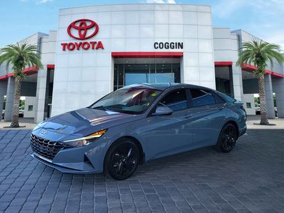 Used 2023 Hyundai Elantra SEL w/ Preferred Accessory Package