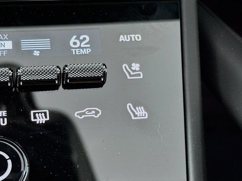 New 2026 Porsche Cayenne AWD/4WD image 23