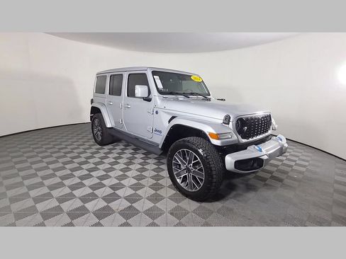 Used 2024 Jeep Wrangler High Altitude AWD/4WD image 21