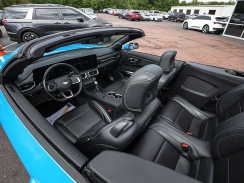 Used 2025 Ford Mustang Premium RWD image 47