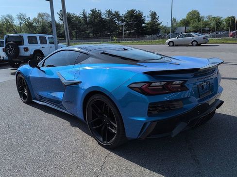 Used 2025 Chevrolet Corvette Z06 RWD image 5