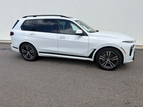 Certified 2024 BMW X7 xDrive40i w/ M Sport Package AWD/4WD image 21