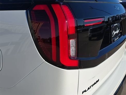 New 2025 Ford Expedition Platinum w/ Stealth Performance Package image 33