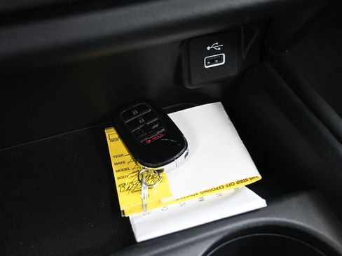 Used 2024 Honda HR-V Sport image 15