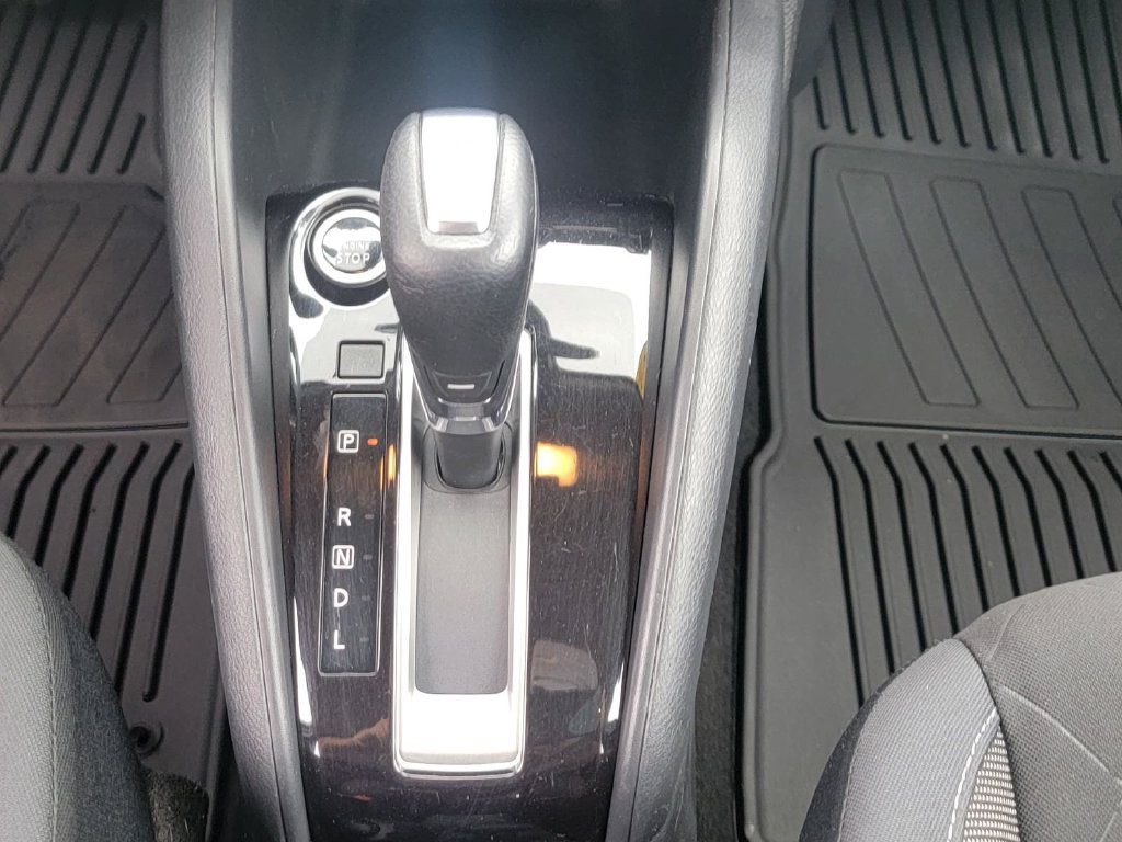 Used 2020 Nissan Kicks S FWD image 29