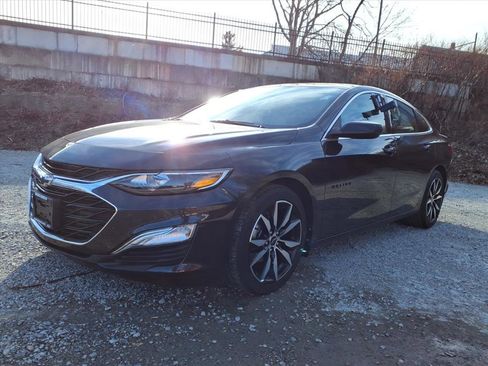 Used 2023 Chevrolet Malibu RS w/ LPO, Floor Liner Package image 7