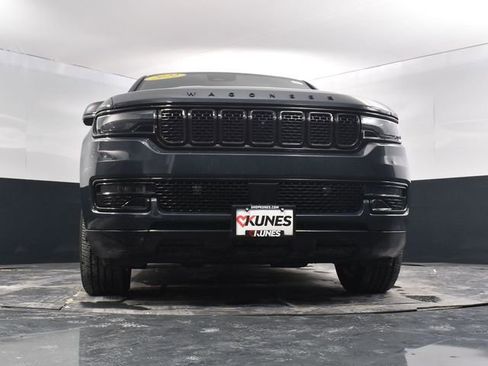 Used 2022 Jeep Wagoneer Series III image 45