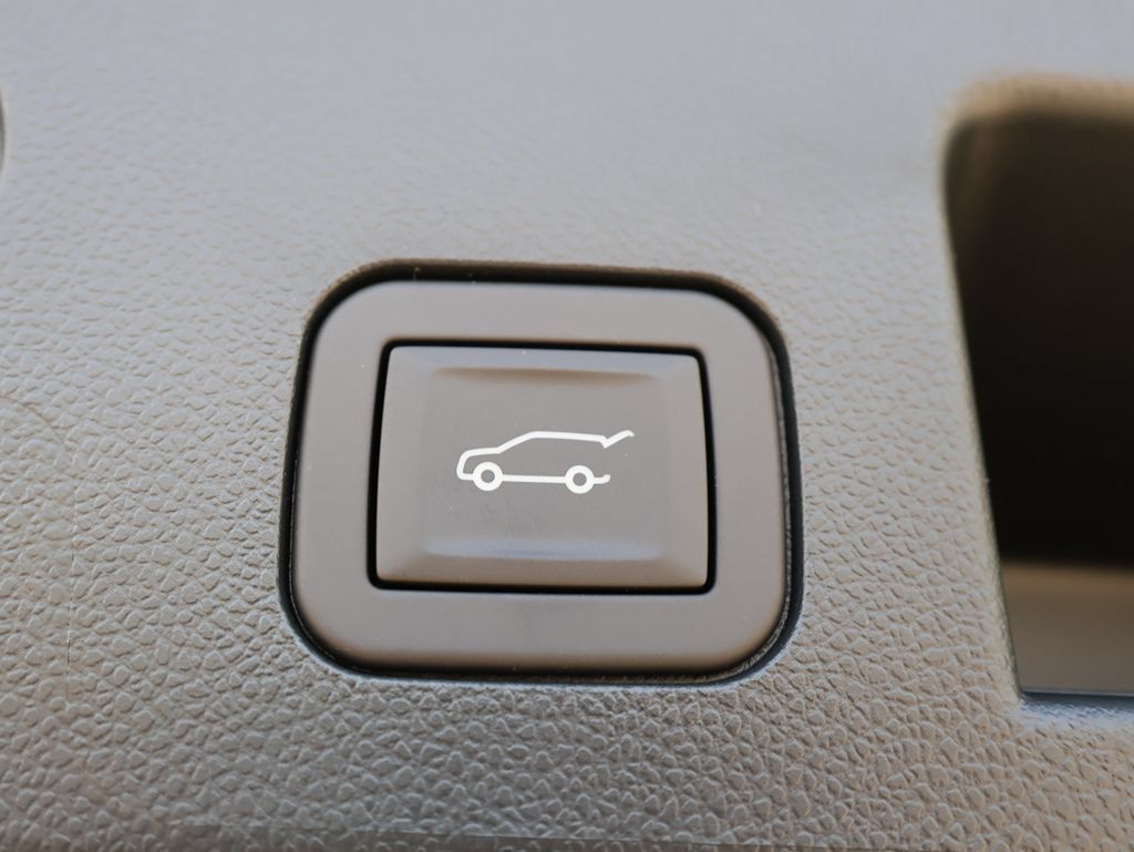 New 2027 GMC Terrain Elevation w/ Elevation Premium Package AWD/4WD image 30