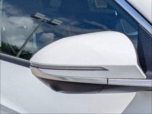 Used 2024 Hyundai Tucson Limited FWD image 11