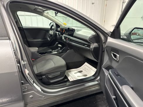 Used 2025 Kia K4 FWD image 10