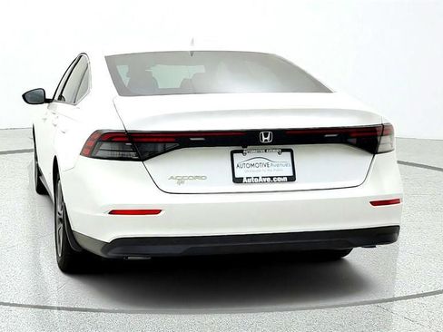 Used 2023 Honda Accord EX image 6