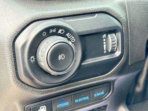 Used 2023 Jeep Wrangler Unlimited Rubicon 4xe w/ Cold Weather Group AWD/4WD image 11