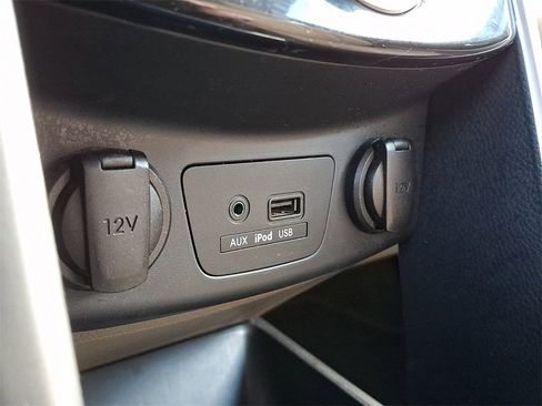 Used 2014 Hyundai Elantra GT image 25