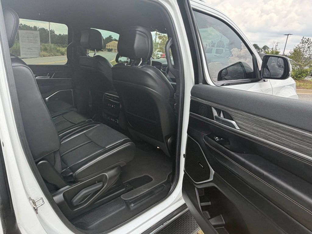 Used 2022 Jeep Wagoneer Series II AWD/4WD image 50