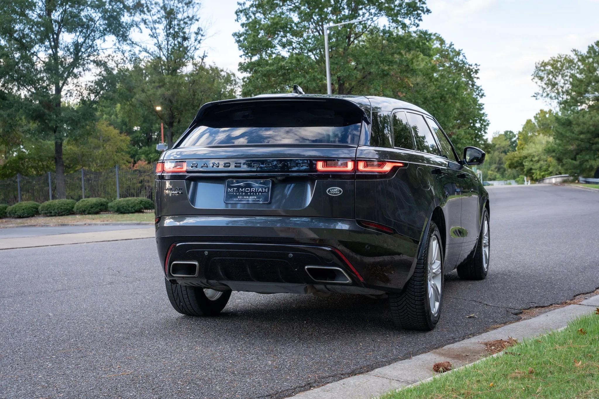 Used 2021 Land Rover Range Rover Velar R-Dynamic S AWD/4WD image 6