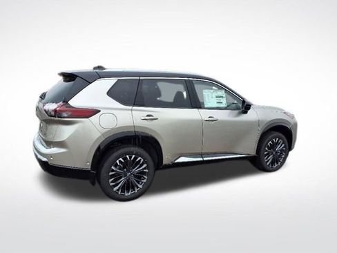 New 2025 Nissan Rogue Platinum w/ Tech Package image 8