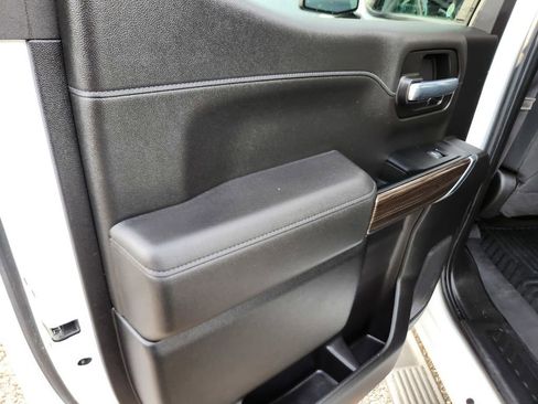 Used 2021 Chevrolet Silverado 1500 RST w/ Z71 Off-Road Package image 35