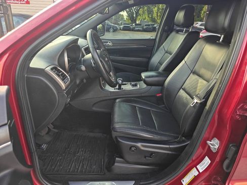 Used 2014 Jeep Grand Cherokee Limited w/ Luxury Group II AWD/4WD image 12