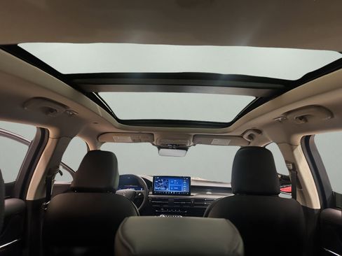 New 2026 Lincoln Corsair Premiere image 13