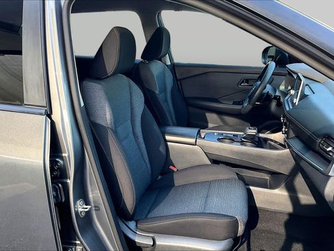 Used 2021 Nissan Rogue S FWD image 9