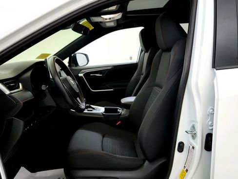 Used 2023 Toyota RAV4 SE w/ Weather & Moonroof Package AWD/4WD image 36