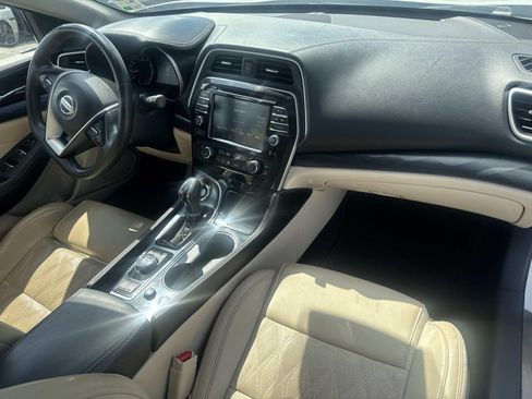 Used 2023 Nissan Maxima Platinum w/ Sport Mat Group FWD image 13