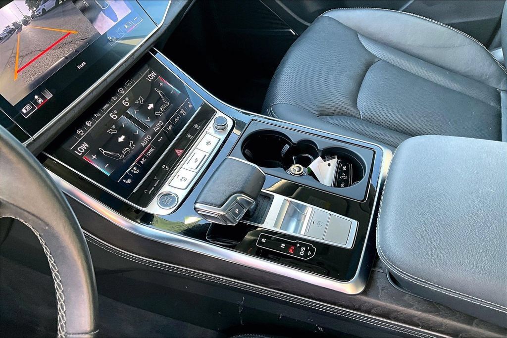 Used 2023 Audi Q8 Prestige w/ Prestige Package AWD/4WD image 16