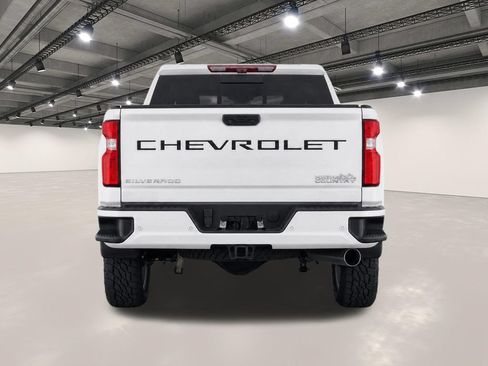Used 2020 Chevrolet Silverado 2500 High Country w/ Z71 Off-Road Package AWD/4WD image 7