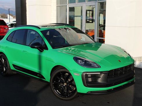 Used 2023 Porsche Macan GTS image 1