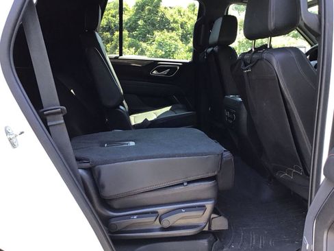 Used 2021 Chevrolet Tahoe RST w/ Luxury Package AWD/4WD image 5