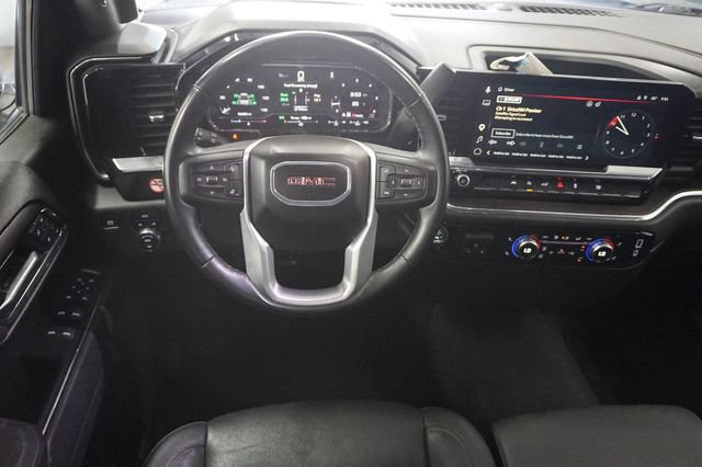 Used 2025 GMC Sierra 1500 SLT AWD/4WD image 17