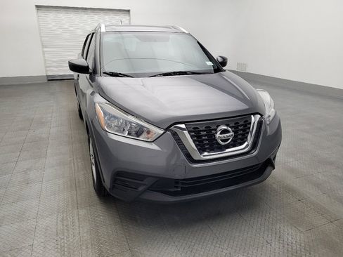 Used 2018 Nissan Kicks S image 14